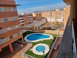Piso En alquiler en Salesianos, Mérida photo 0