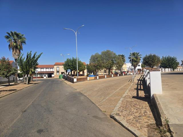 Casa En venta en Centro, Oliva De Mérida photo 0