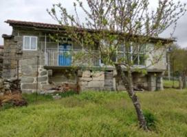 CASA PARA RESTAURAR EN PADERNE DE ALLARIZ CON TERRENO photo 0