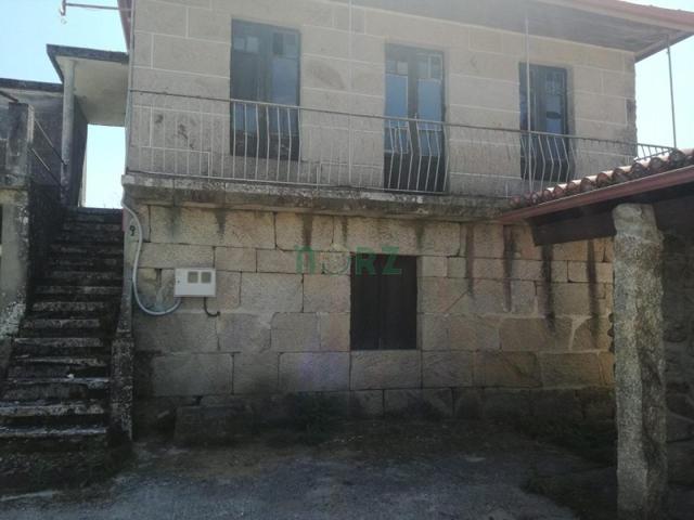 CASONA DE PIEDRA CON ALPENDRE REHABILITADO EN SAN AMARO photo 0