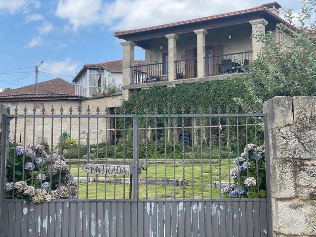 Casa En venta en San Cristovo de Cea photo 0