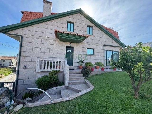 Unifamiliar En venta en Camiño Viloura, Vigo photo 0