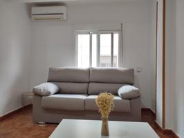 Piso en alquiler en Albacete de 75 m2 photo 0