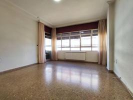 Piso en venta en Albacete de 90 m2 photo 0