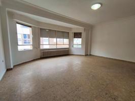 Piso en venta en Albacete de 129 m2 photo 0