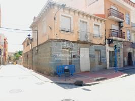 SE VENDE GRAN CASA EN ZONA MERCADO DE ABASTOS photo 0