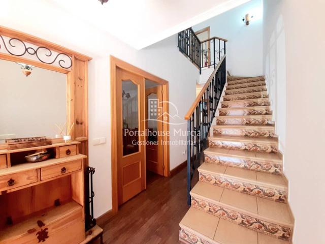 SE VENDE ESPECTACULAR DUPLEX EN ARCHENA photo 0