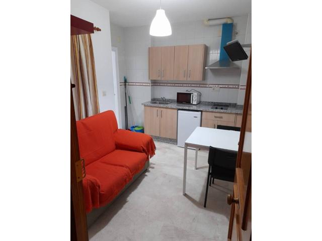 Agencia nf, alquila disponible para el mes de Julio, precioso apartamento junto Plaza de Gracia, se exige nómina y avali photo 0