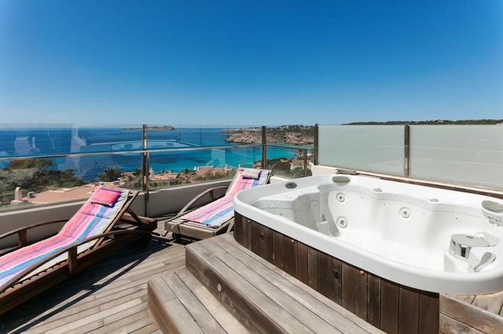 Elegante Casa Adosada con vistas al mar y piscina photo 0