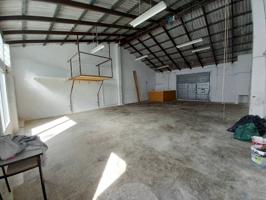 Local en Alquiler solo de uso industrial photo 0