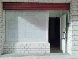 Local comercial en venta en Derio photo 0