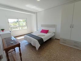 Habitación en alquiler en València de 15 m2 photo 0