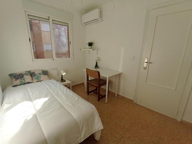 Habitación en Carrer Cervantes 40, Burjasot photo 0