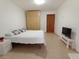 Habitación en alquiler en Burjasot de 15 m2 photo 0