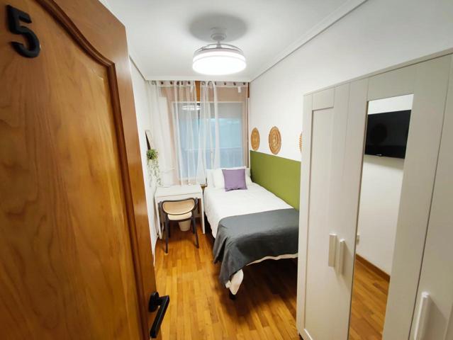 HABITACIÓN A ESTRENAR EN PLENO CENTRO DE CASTELLÓN photo 0