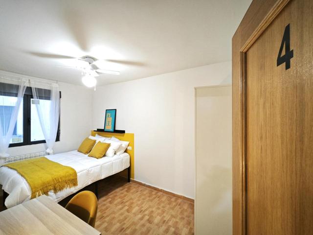 Habitación en alquiler en León de 12 m2 photo 0