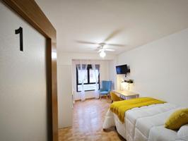 Habitación en alquiler en León de 12 m2 photo 0