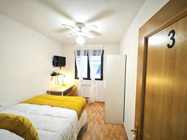 Habitación en alquiler en León de 12 m2 photo 0