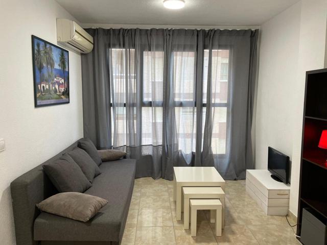 Piso disponible en calle Serpis photo 0