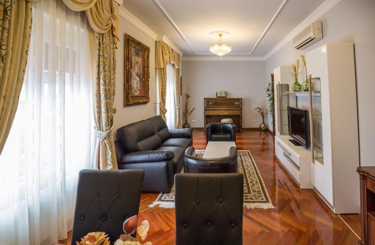 Piso en alquiler en Madrid de 150 m2 photo 0