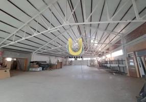 ALQUILER DE LOCAL COMERCIAL DE 1000 M2 EN COLLADO DE VILLALBA photo 0