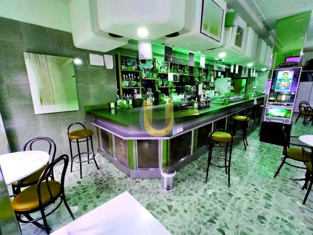 REF- UN4271- ALQUILER CON OPCIÓN A COMPRA POR JUBILACIÓN DE BAR RESTAURANTE EN MÓSTOLES photo 0