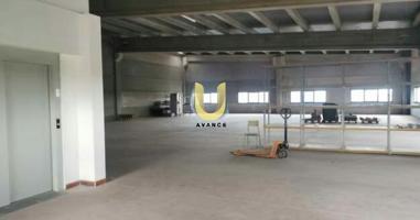 REF-UN4341- ALQUILER DE NAVE INDUSTRIAL DE 1.250 M² EN MÓSTOLES - MADRID photo 0