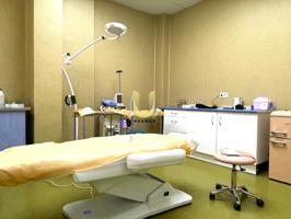 REF-UN4412- ALQUILER Y TRASPASO DE CLÍNICA CON LICENCIA DE MEDICINA ESTÉTICA EN SAN SEBASTIAN DE LOS REYES - MADRID photo 0