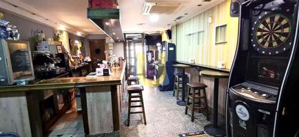 P-REF-UN4441- ALQUILER Y TRASPASO DE BAR DE COPAS POR JUBILACIÓN EN COSLADA photo 0