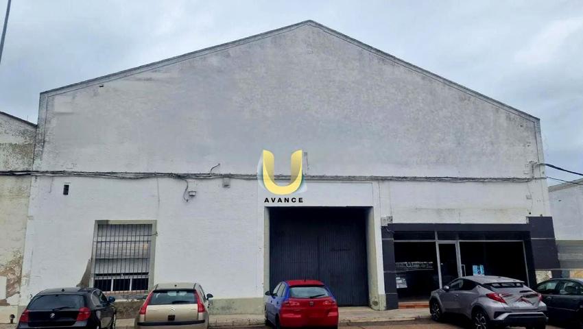 P-REF- UN4491- GRAN NAVE INDUSTRIAL + LOCAL COMERCIAL EN VENTA O ALQUILER photo 0