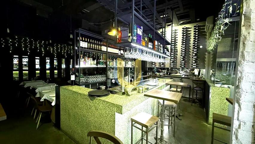 N-REF-UN4498- ALQUILER Y TRASPASO DE RESTAURANTE EN SALAMANCA - MADRID photo 0
