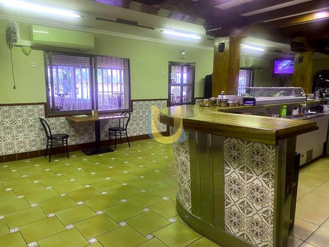 REF-UN4535- VENTA DE GRAN RESTAURANTE CON TERRAZA EN MORATA DE TAJUÑA - MADRID photo 0