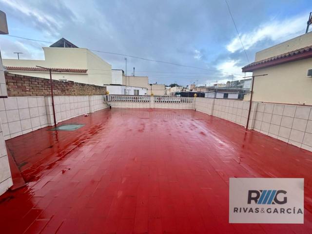 CASA EN VENTA DE UNA PLANTA EN ZONA ESTE photo 0