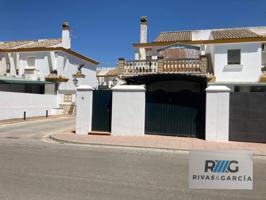 CHALET ADOSADO EN VENTA EN EL SANTISCAL photo 0