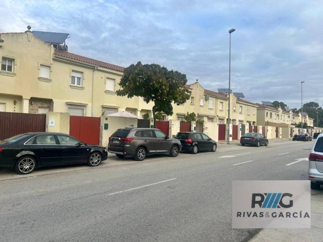 CASA ADOSADA EN VENTA EN POZOALBERO photo 0