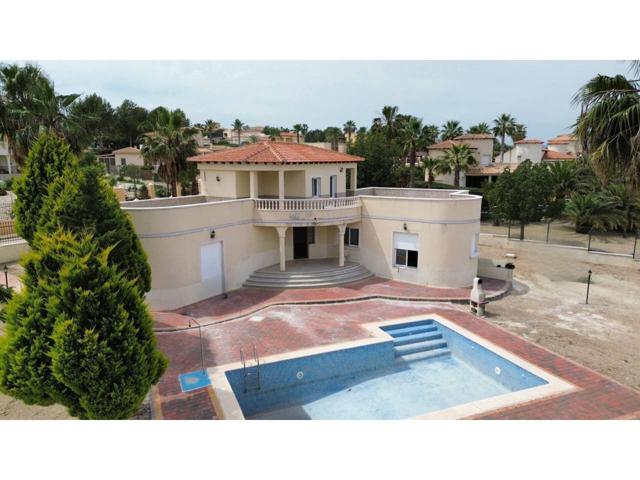 Chalet unifamiliar en venta en Campos del Río photo 0