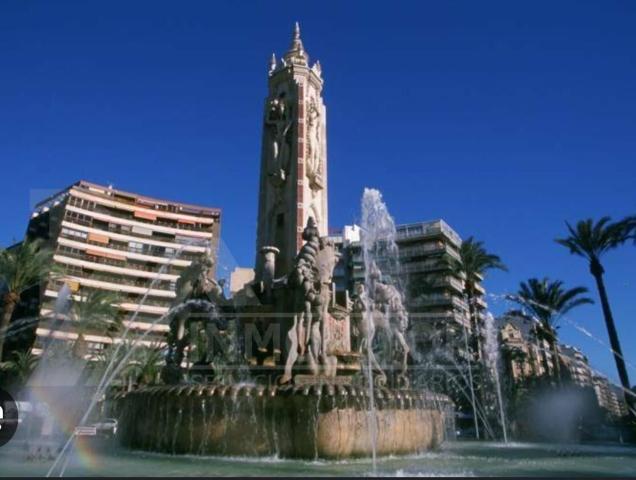 Piso situado en el corazón de Alicante photo 0