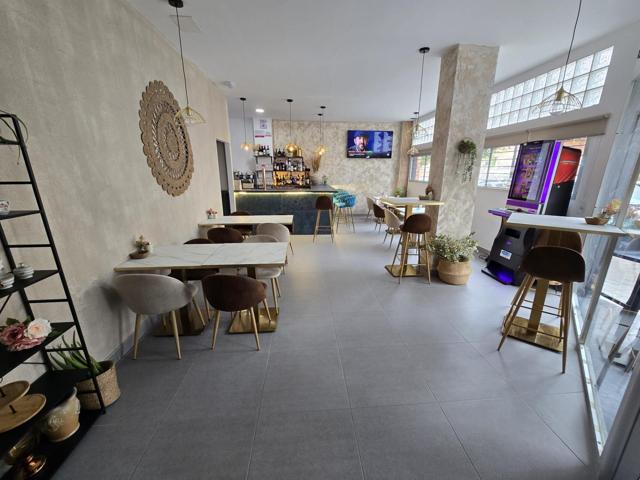 Bar en Traspaso photo 0