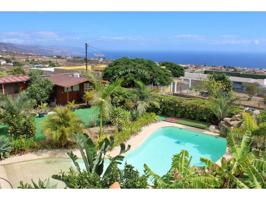 FINCA CON VARIAS CONSTRUCCIONES EN ARAFO photo 0