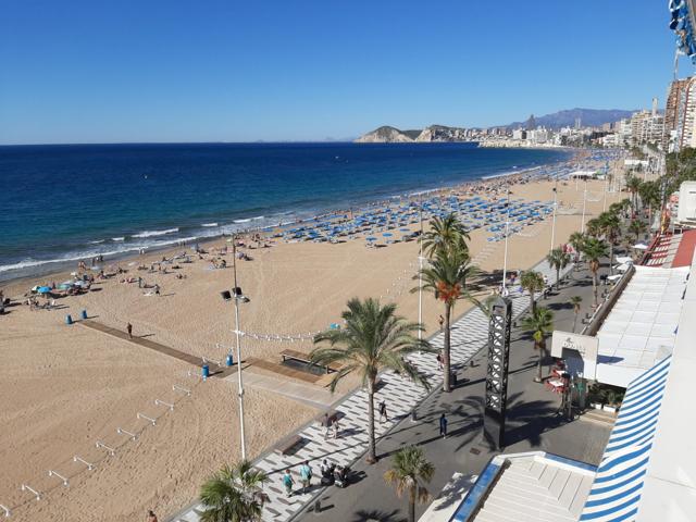 Piso en primera línea de playa Levante (Benidorm) - www.inmobiliarialesdunes.com photo 0