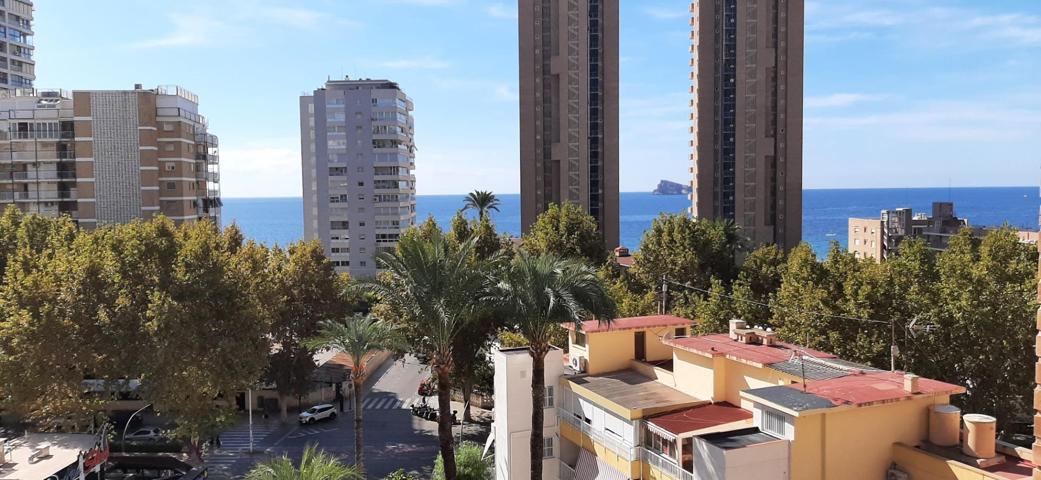 Rebajado. Piso de 2 dorm. reformado a 100 m. de la Playa de Levante - www.inmobiliarialesdunes.com photo 0