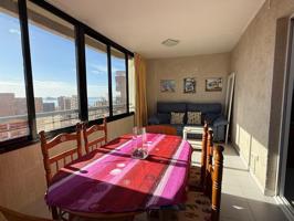 Piso alto 2+1 dorm. con vistas en zona Avenida Europa - www.inmobiliarialesdunes.com photo 0