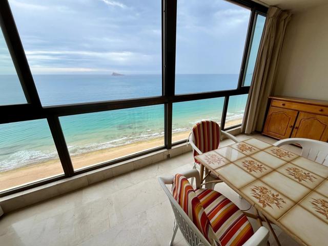 Apartamento en primera linea de playa levante con parking y piscina. www.inmobiliarialesdunes.com photo 0