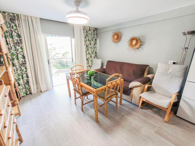 Bonito apartamento reformado de 2 dorm. en el Rincón de Loix - www.inmobiliarialesdunes.com photo 0