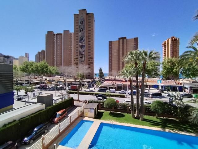 Apartamento para reformar. en Av. Mediterraneo. 3 habitaciones, 2 baños.Parking y piscina comun. photo 0