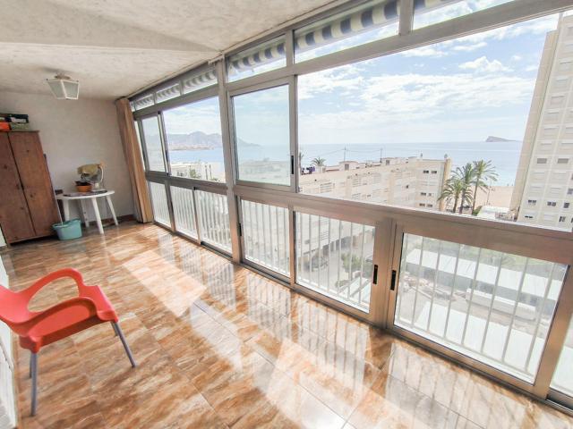 Bonito piso con vistas al mar en segunda línea de Playa de Poniente - www.inmobiliarialesdunes.com photo 0