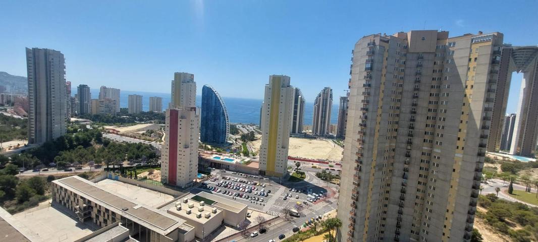 Bonito piso de 2 dorm. con vistas en zona Vía Parque Playa de Poniente www.inmobiliarialesdunes.com photo 0