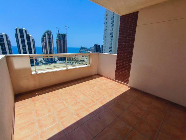 Gran piso de 2 dorm. con vistas al mar en Vía Parque Playa de Poniente - www.inmobiliarialesdunes.com photo 0