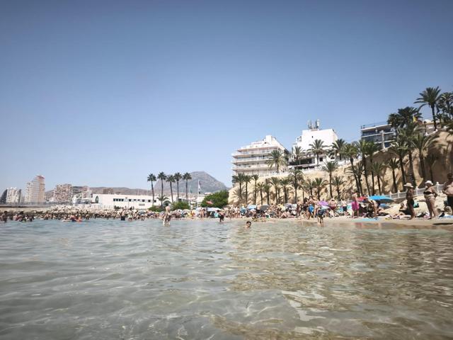 Piso único en Benidorm con 3 dormitorios en primera línea de playa Levante - Centro, Cala Mal Pas photo 0