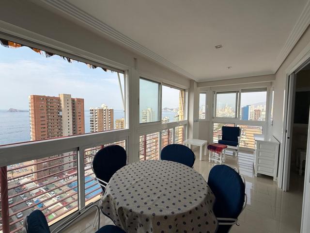 Apartamento reformado de esquina en segunda línea playa de Levante, excelentes vistas al mar. photo 0